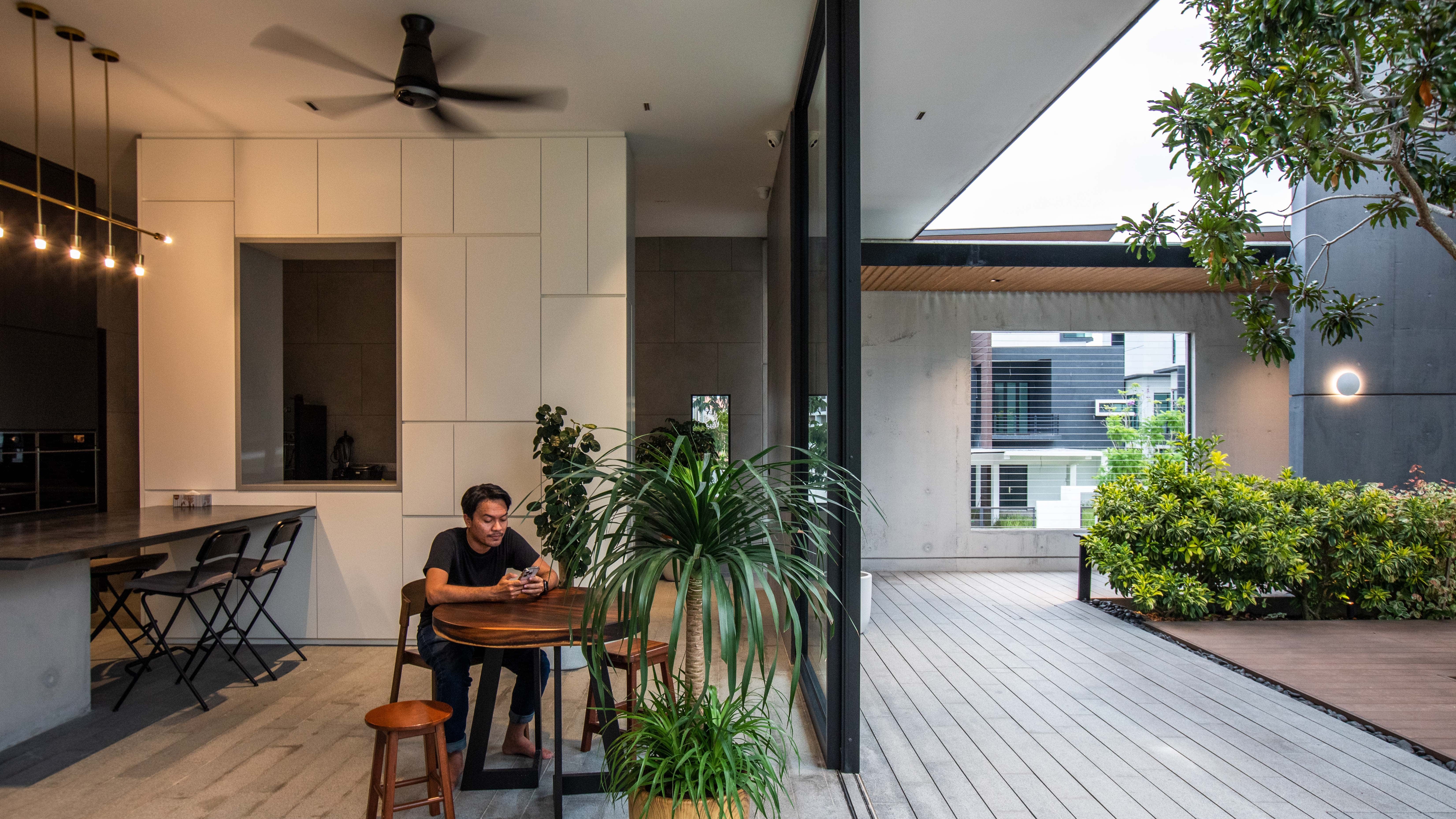 AR. Lee Cherng YIH & AR. Caleb Ong Yan Weng - BORDERLESS HOUSE (Formzero) - Juara 2